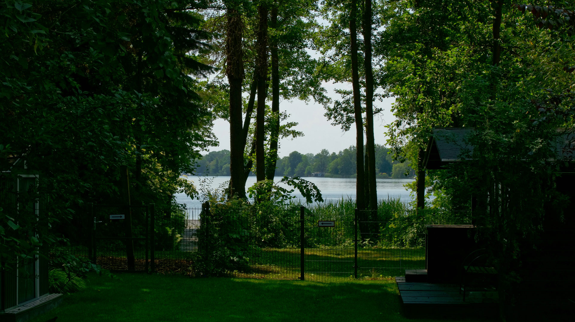 Naturnaher Garten mit Biotop – Haus am See Kablow