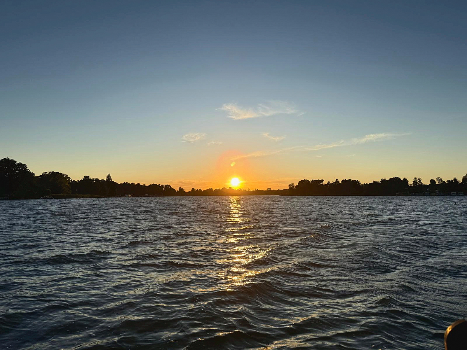 Sonnenuntergang über dem Krüpelsee im Dahme-Seenland